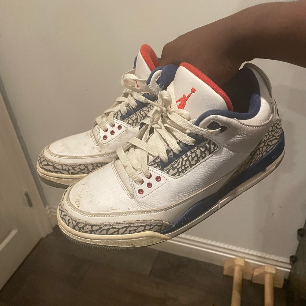 Jordan 3 True Blue
Size 9 in men
comes with replacement box
#jordan #y2k